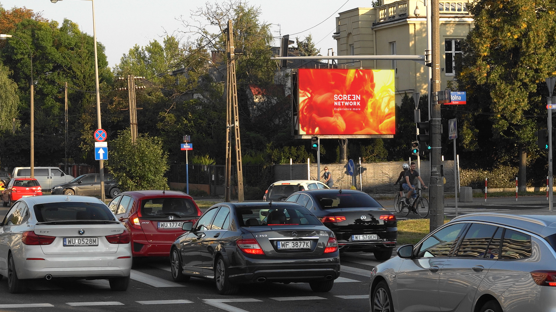 Telebim-reklama-Warszawa-Wilanowska-reklama-na-telbimach-ekran-reklamowy
