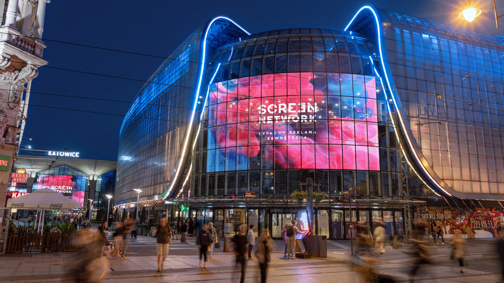 Ekran reklamowy na fasadzie Galerii Katowickiej - Screen Network
